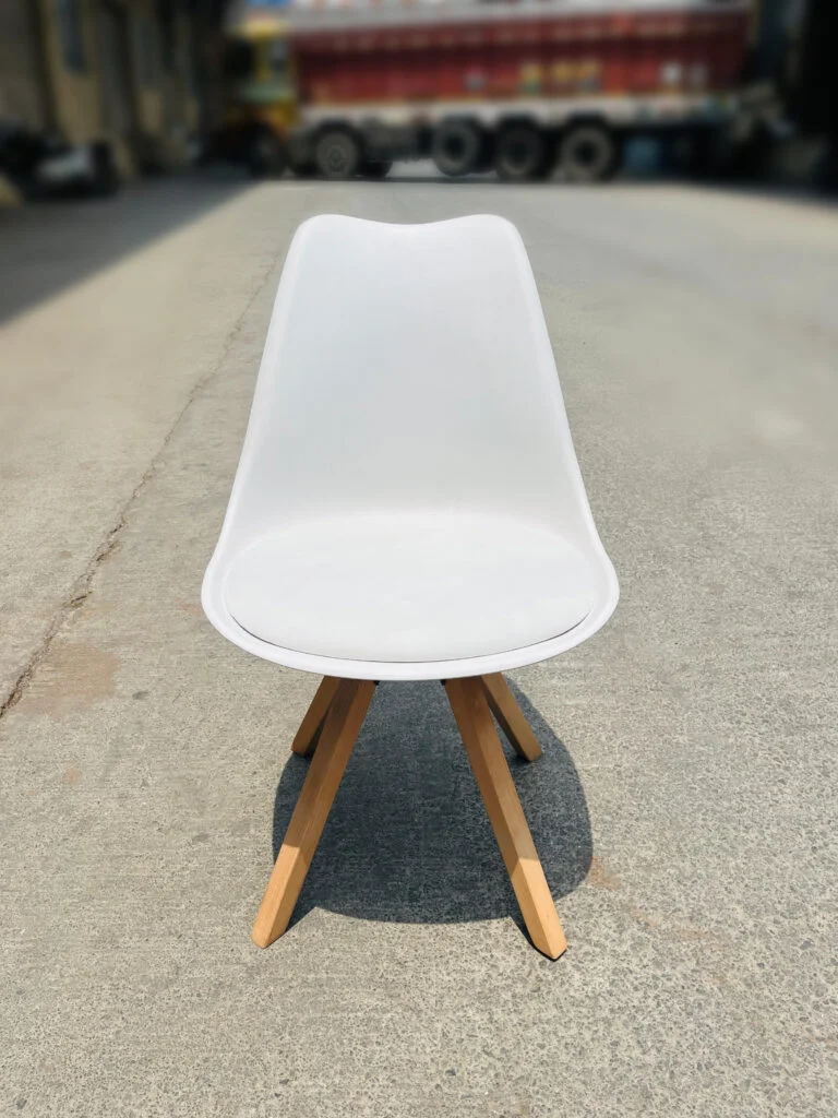 Expo Chair - White Setup