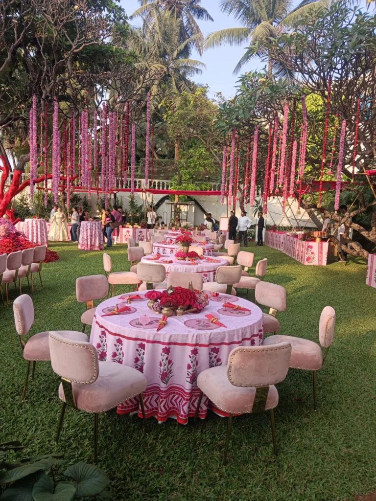 Buckle Chairs Setup
