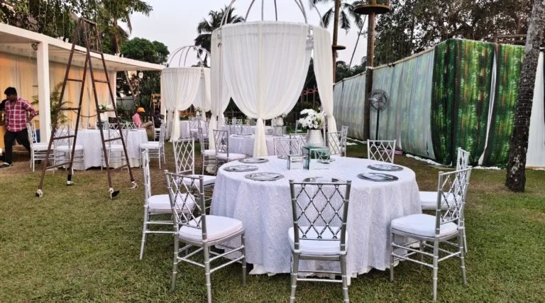 Meshback Chairs - Silver Setup