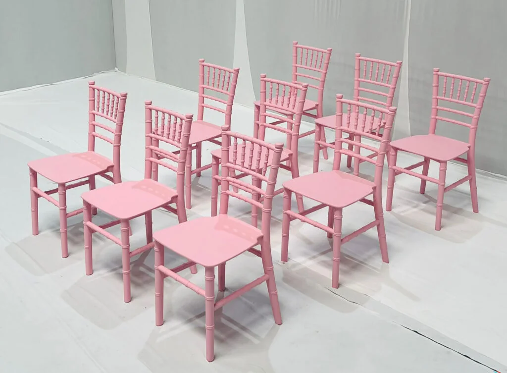 Kids chiavari Chair - Pink Setup
